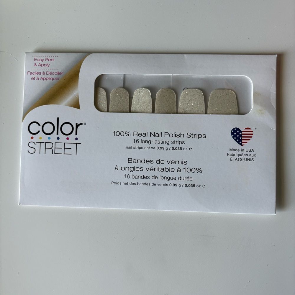 Color Street Gold Press-On Nail Strips